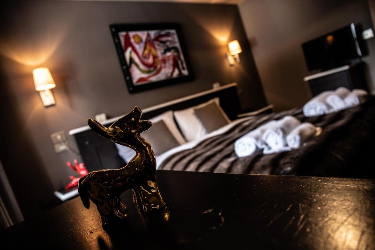 Art Hotel Grivola Breuil-Cervinia Exteriör bild
