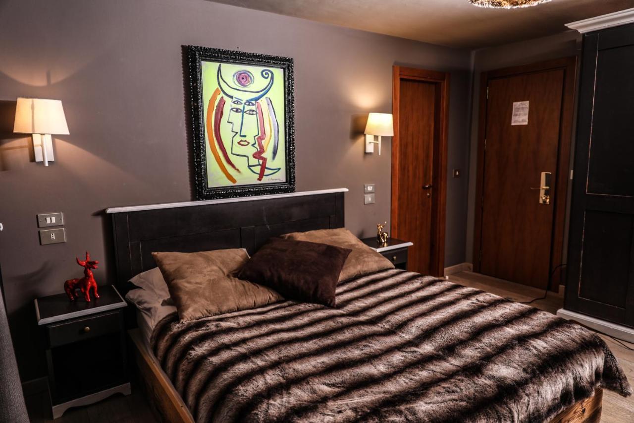 Art Hotel Grivola Breuil-Cervinia Exteriör bild