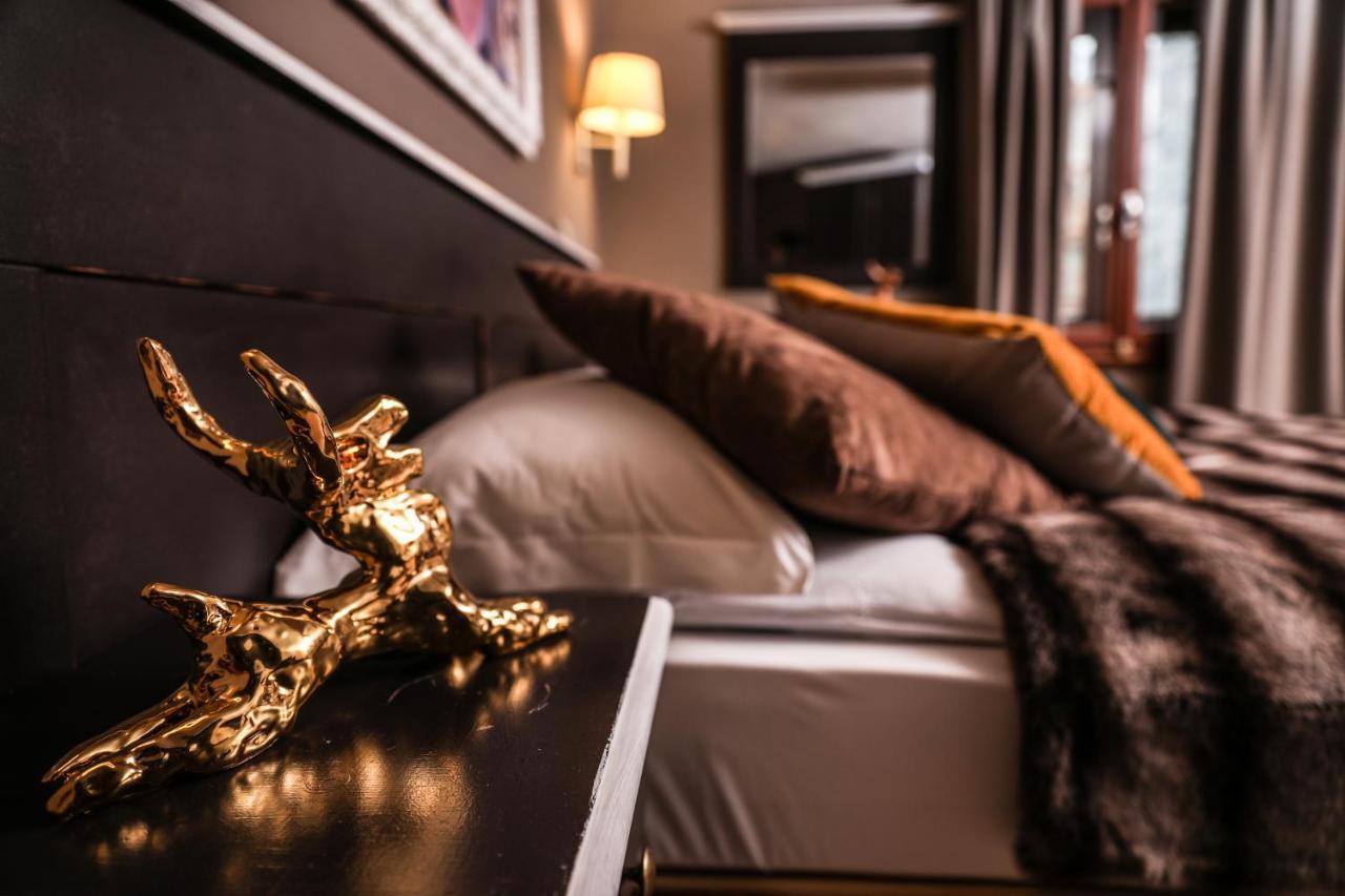 Art Hotel Grivola Breuil-Cervinia Exteriör bild